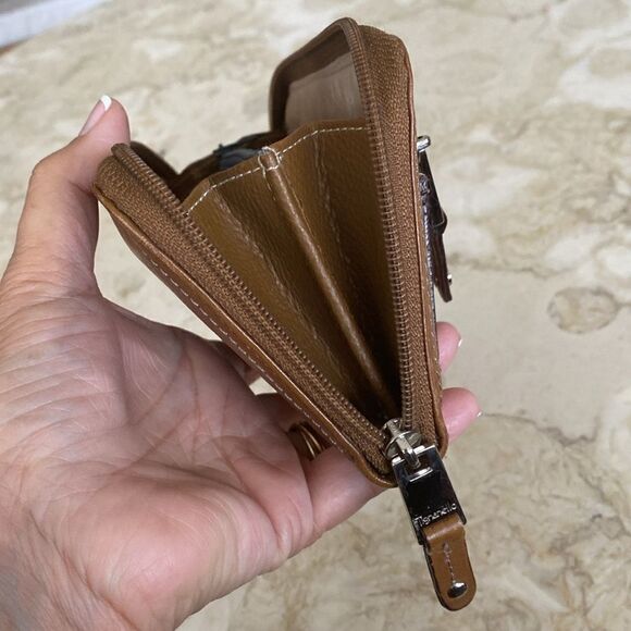 Tignanello Pebbled Leather Zip Around Accordion Wallet Clutch ID CARD Coin Zip - Picture 12 of 14